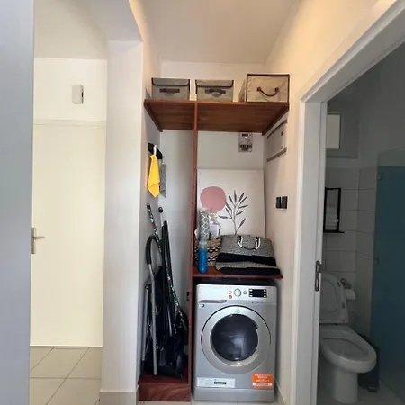 Sheeba Apartment With Private Garden